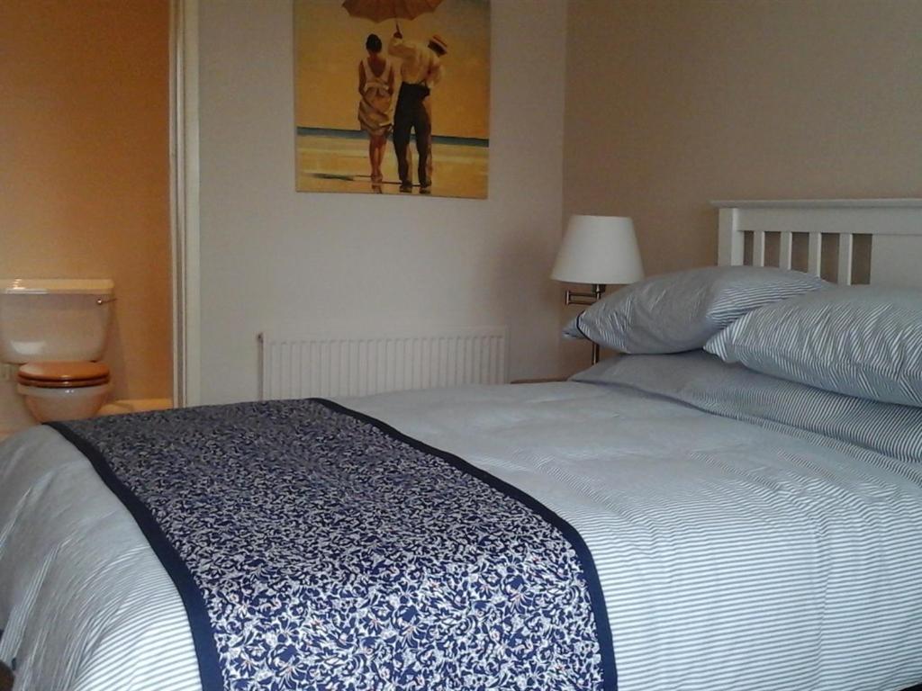A35 Pit Stop Rooms Axminster Room photo