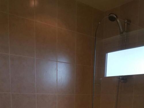 A35 Pit Stop Rooms Axminster Room photo