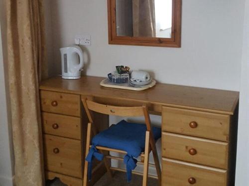 A35 Pit Stop Rooms Axminster Room photo
